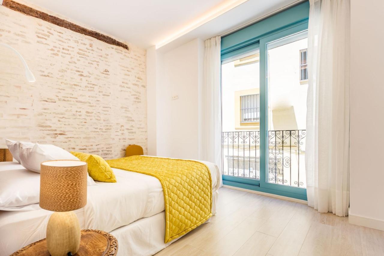 Espectacular Casa De 6 Dormitorios, 7 Banos Y 2 Terrazas Siviglia